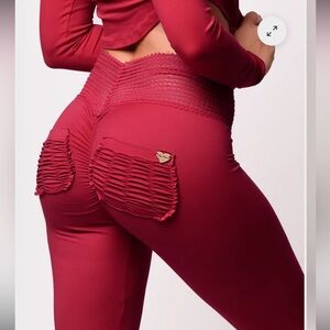 🔥🔥🔥 SALE Women’s RED Dream Beauty Leggings Size L